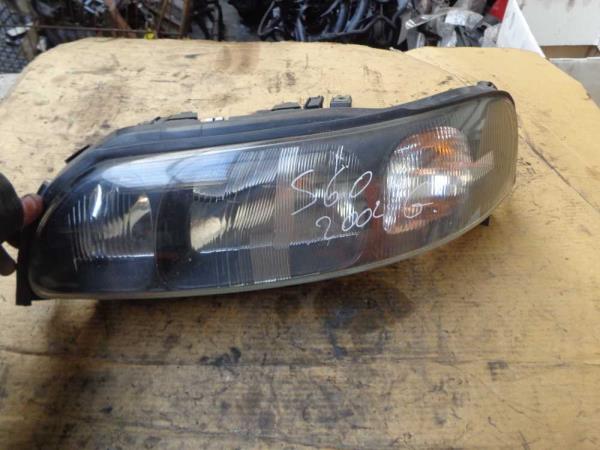 PHARE GAUCHE VOLVO - Vue 1